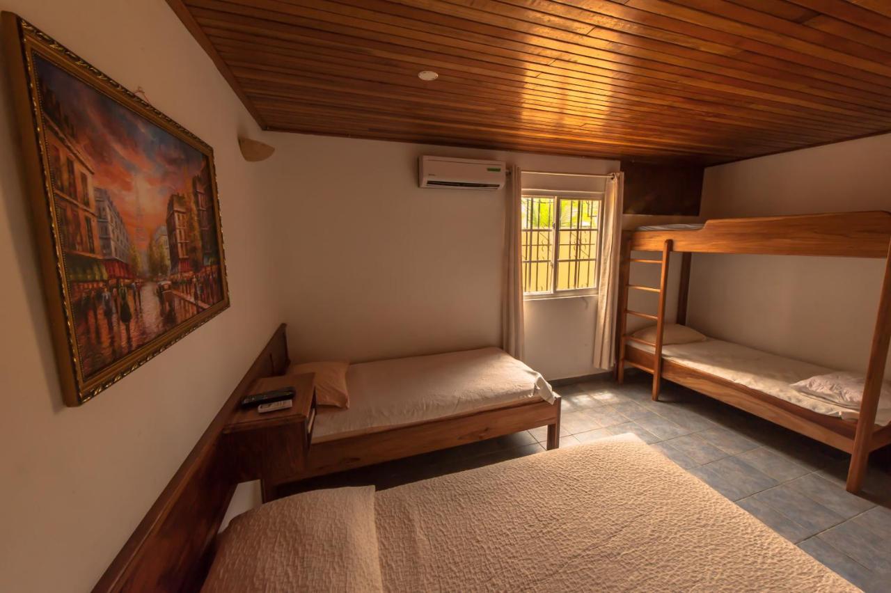 Hotel Posada Los Delfines Bocas Town Kültér fotó